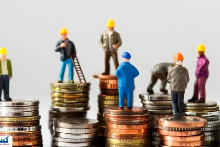 شروع جلسات شورای عالی کار؛ بازنشستگان جای جوانان را گرفتند!