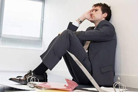 حس انجام هیچ کاری را ندارید؟ ۷ نکته برای غلبه بر بی‌لذتی