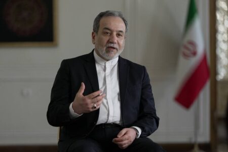 عراقچی: موضوع هسته‌ای ایران راه حل نظامی ندارد