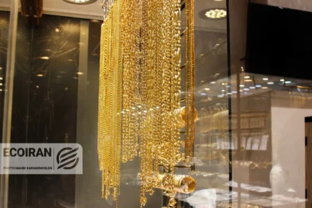 آخرین قیمت طلا 18عیار امروز سه شنبه 5 اسفند/ کاهش قیمت طلا+ جزئیات