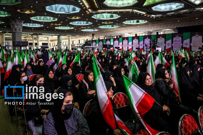 برگزاری مراسم چهلم جان‌باختگان دی ماه توسط دولت+ عکس