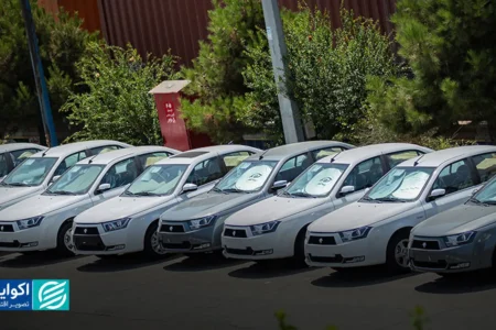 ترمز افزایش قیمت خودرو کشیده شد / جدول قیمت‌های امروز