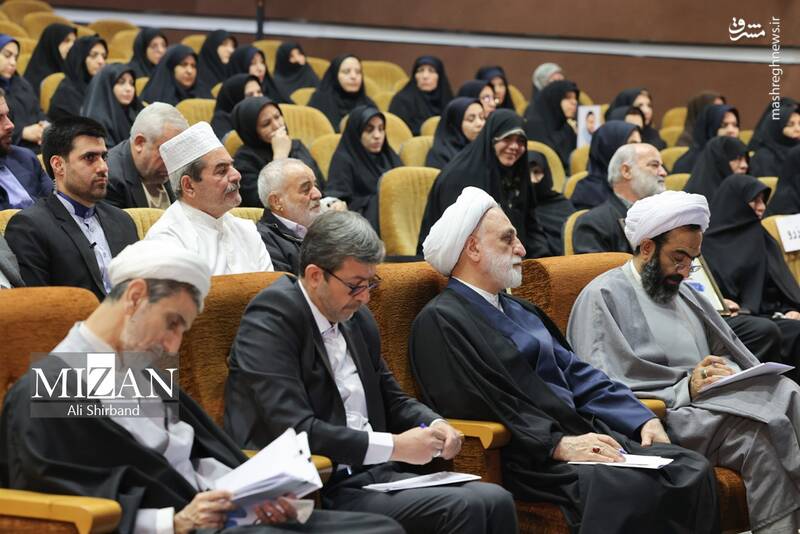 دیدار با نمایندگان اقشار مختلف مردمی استان اصفهان