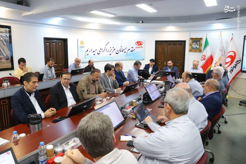 عکس/ بازدید دادستان تهران از یک شرکت خودروساز