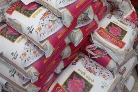 توزیع 542 تن برنج و شکر در استان بوشهر