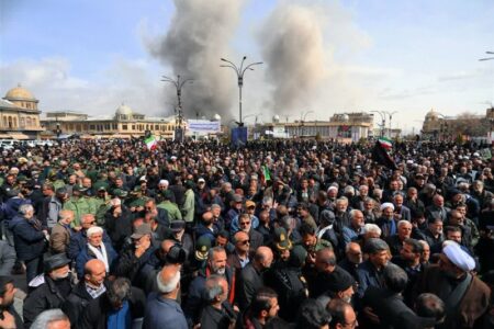 تکرار حماسه تهران در همدان/ فریاد الله‌اکبر مردم ‌زیر بمباران آمریکا‌