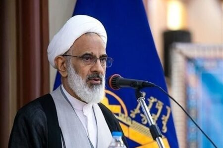 حاجی‌صادقی: شهید سلیمانی برای گسترش فرهنگ بسیج شب و روز نمی‌شناخت