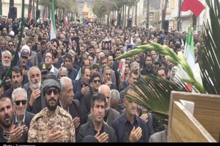 شهید ناوشکن دنا در شهرستان دنا آرام گرفت+تصاویر