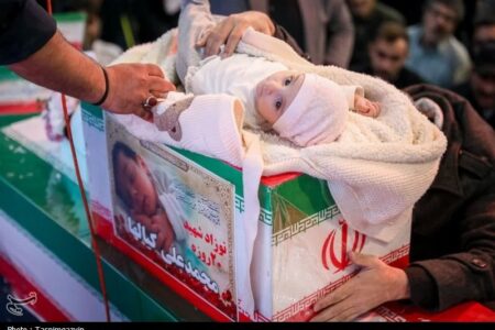 محمدعلی 20 روزه؛ شهید کوچکی که مادران را به روضه رباب برد