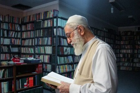 پیام احساسی دوست دیرین رهبر شهید انقلاب‌؛این اندوه التیام نمی‌یابد