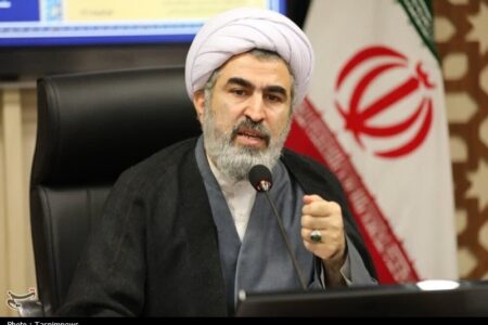 امضای 11 هزار استاد حوزه‌های علمیه پای بیعت‌نامه با رهبر معظم انقلاب