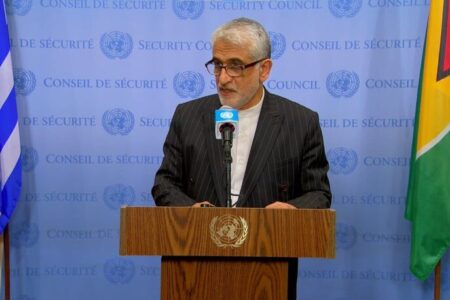 ایروانی: آمریکا مانند دزدان دریایی و تروریست‌ها عمل می‌کند