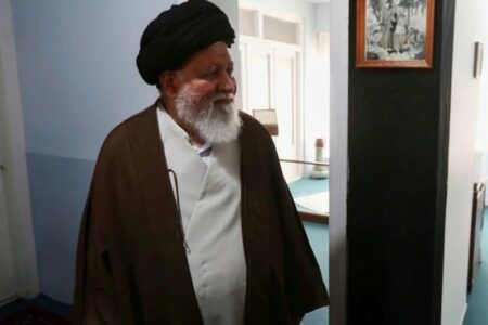 بازدید آیت‌الله علم‌الهدی از منزل رهبر شهید انقلاب در مشهد