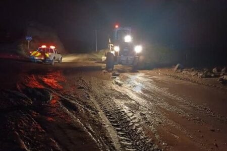 بازگشایی محور کلاله به گنبد پس از سیلاب