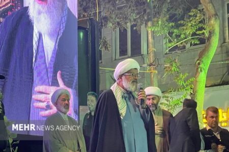 حجت‌الاسلام شیرازی: حضور پرشور ملت ایران کمر دشمن را شکست