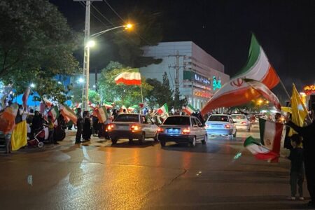 حماسه میدان داری مردم در بوستان شهید مطهری کرمان