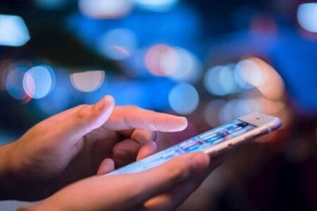 خسارت روزانه ۵ هزار میلیارد تومانی قطعی اینترنت/ نیروها در معرض تعدیل قرار دارند