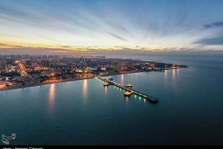 خلیج تا ابد فارس، خانه‌ ملت مقتدر و تاریخ‌ساز ایران است