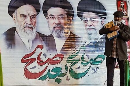 خلیلی: دل رزمندگان پای لانچرها به حضور مردم گرم است