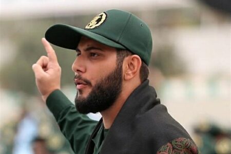 روایت‌ ماندگار از مهر پدری رهبر شهید بر قلوب شاعران/گفت‌وگو با شاعر