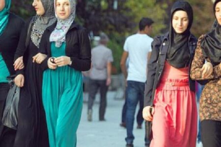 زنان اتریشی به دنبال احقاق حق حجاب