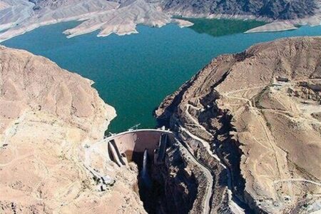 سرریز دومین سد لرستان/ مخازن سدهای هاله و تاج‌امیر پر شد