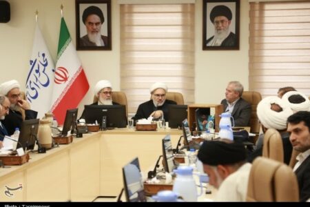 شهید لاریجانی ریشه اصلی اختلال در حکمرانی را فلسفی می‌دانست