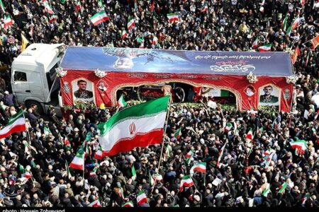 فرزند شهید تنگسیری: هیچ تهدیدی نمی‌تواند ایران را دچار تزلزل کند