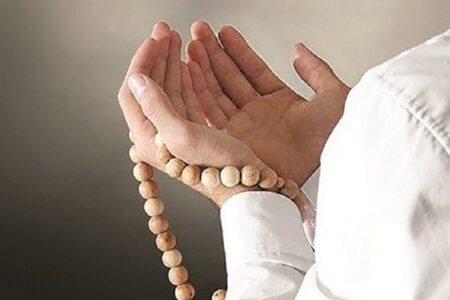 سه مرتبت نیایش؛ از سوداگری تا استغنا