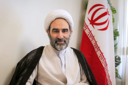 علوم انسانی باید «عینک فهم قرآن» برای استخراج نظریه‌های ناب باشد