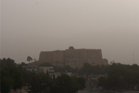 غرب ایران زیر آسمان خاک؛ 13 روز هوای ناسالم در لرستان
