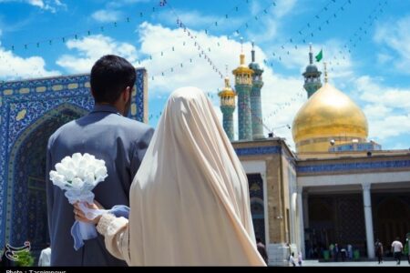 میزبانی اتاق عقد حرم بانوی کرامت از 90 زوج جوان در روز ازدواج + تصاویر