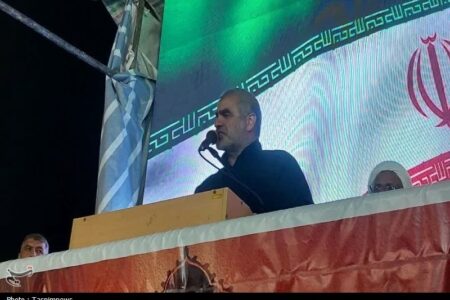 نیکزاد: رستاخیز ملت ایران نقشه‌های استکبار را برهم زد