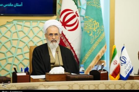 پیام تاریخی و تمدنی “حوزه پیشرو و سرآمد”عصاره اندیشه‌های رهبر شهید است