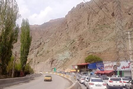 ترافیک سنگین در محورهای شمالی کشور/ جاده چالوس و آزادراه تهران–شمال قفل شد