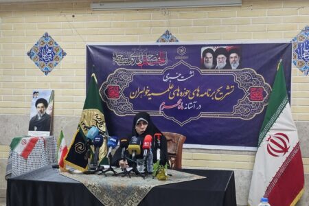 زنان طلبه موفق‌تر از مردان هستند/تمرکز بر جذب جوانان و نوجوانان