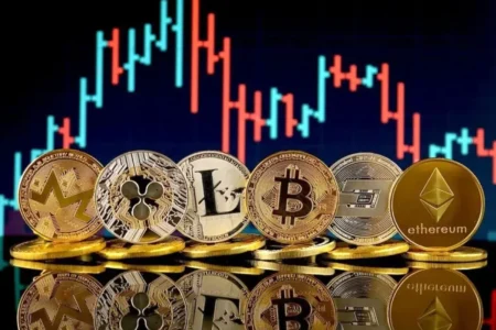 قیمت بیت کوین، اتریوم و سایر ارز‌های دیجیتال امروز جمعه ۵ تیر ۱۴۰۵ + جدول