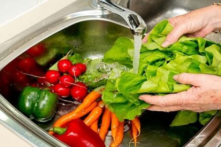 نکات  مهم یک فوق تخصص گوارش درباره نحوه مصرف کردن میوه و سبزیجات در تابستان