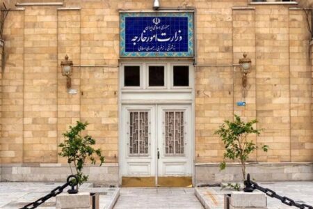 واکنش تند وزارت خارجه به نقض آتش‌بس توسط آمریکا و اسرائیل+ عکس