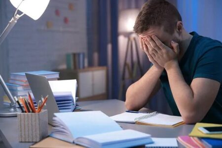 چرا شب‌های امتحان در سکوت رنج می‌کشیم؛ پشت نقاب من خوبم/ اینفوگرافیک