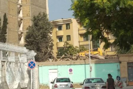 چه کسی مجوز تخریب کلیسای انجیلی مشهد را داد؟ / روایت شهرداری و میراث فرهنگی از تخریب شبانه