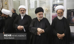 آیین بزرگداشت رهبر شهید از سوی مرجعیت عالی عراق در قم برگزار شد