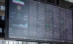 افت ۵۰ هزار واحدی شاخص بورس / عرضه‌ها عقب نشستند