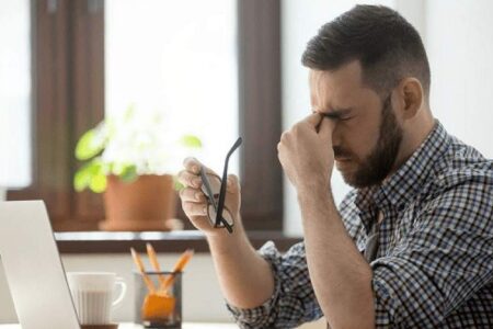 چرا مغز اشتباهات را توجیه می‌کند؟