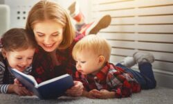 یک تراپیست: کتاب‌ خواندن به سلامت ذهن و کاهش فشارهای روانی کمک می‌کند