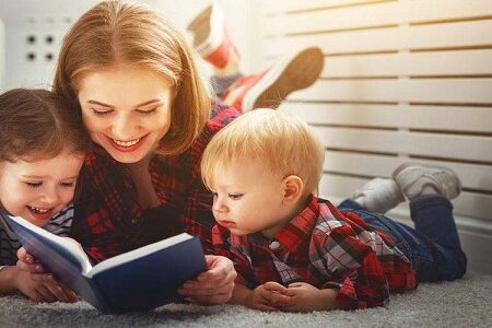 یک تراپیست: کتاب‌ خواندن به سلامت ذهن و کاهش فشارهای روانی کمک می‌کند