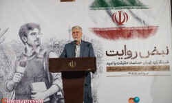دست تک‌تک عزیزانی را که در این شرایط سخت کنار ملت بودند و در «جنگ روایت‌ها» روایت ملت را نوشتند و سرودند، می‌بوسم!