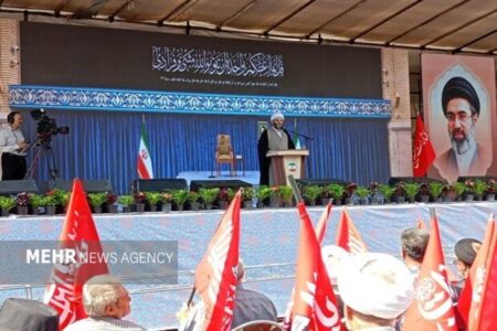مسجد باید پرچم‌دار حرکت مؤمنان و پیش‌قراول جامعه‌سازی باشد