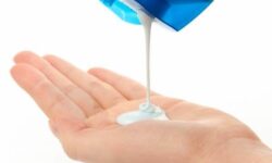 وجود برخی مواد حساسیت‌زا در  شامپوهای سر و بدن